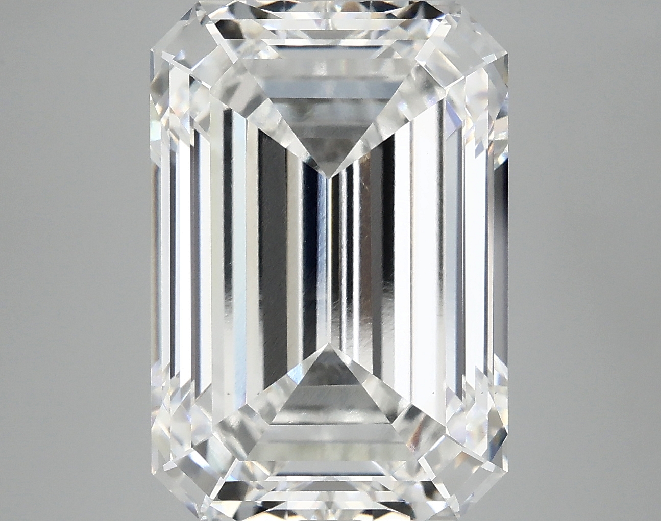10.59 CT Emerald Diamond