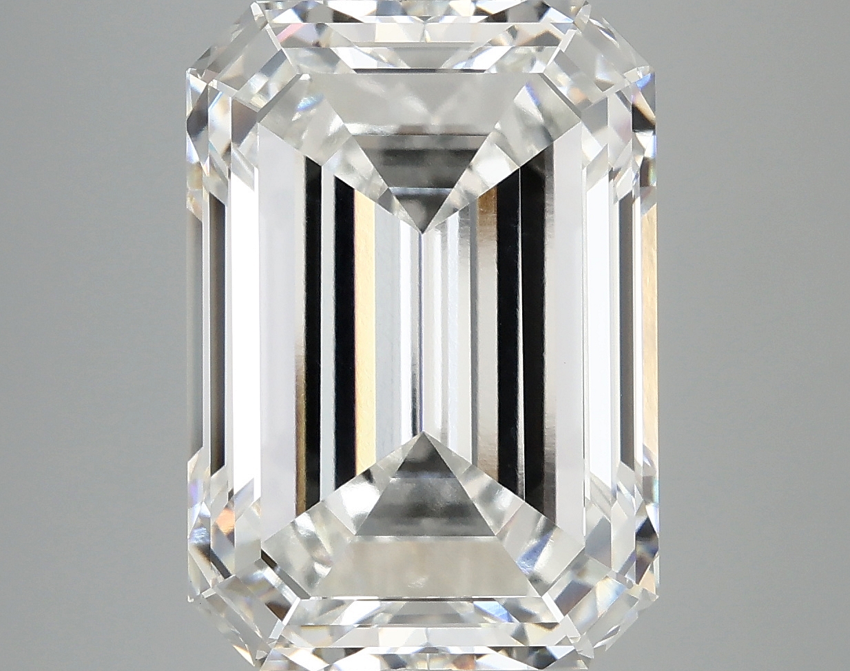 10.06 CT Emerald Diamond