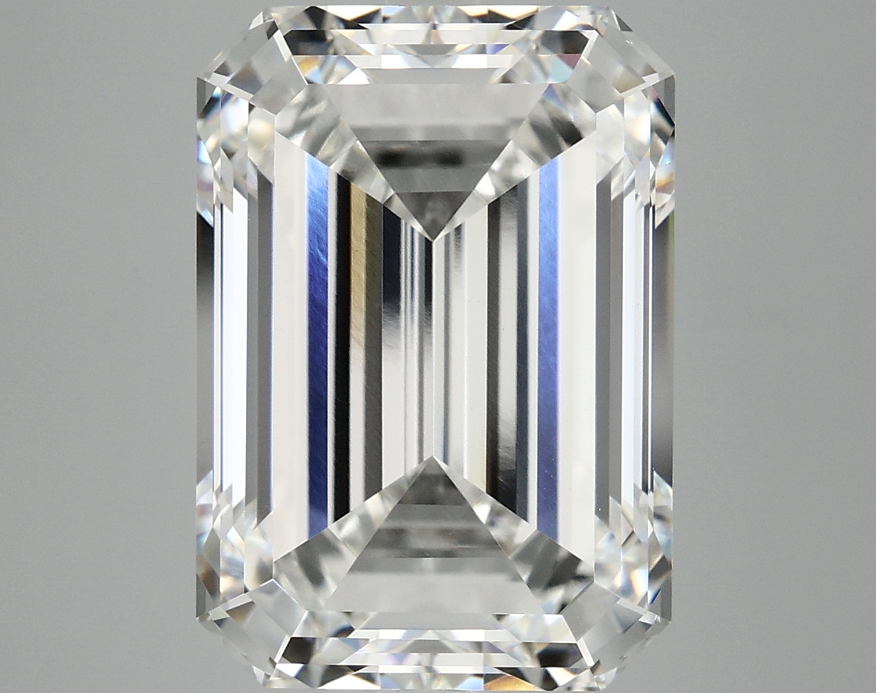 10.43 CT Emerald Diamond