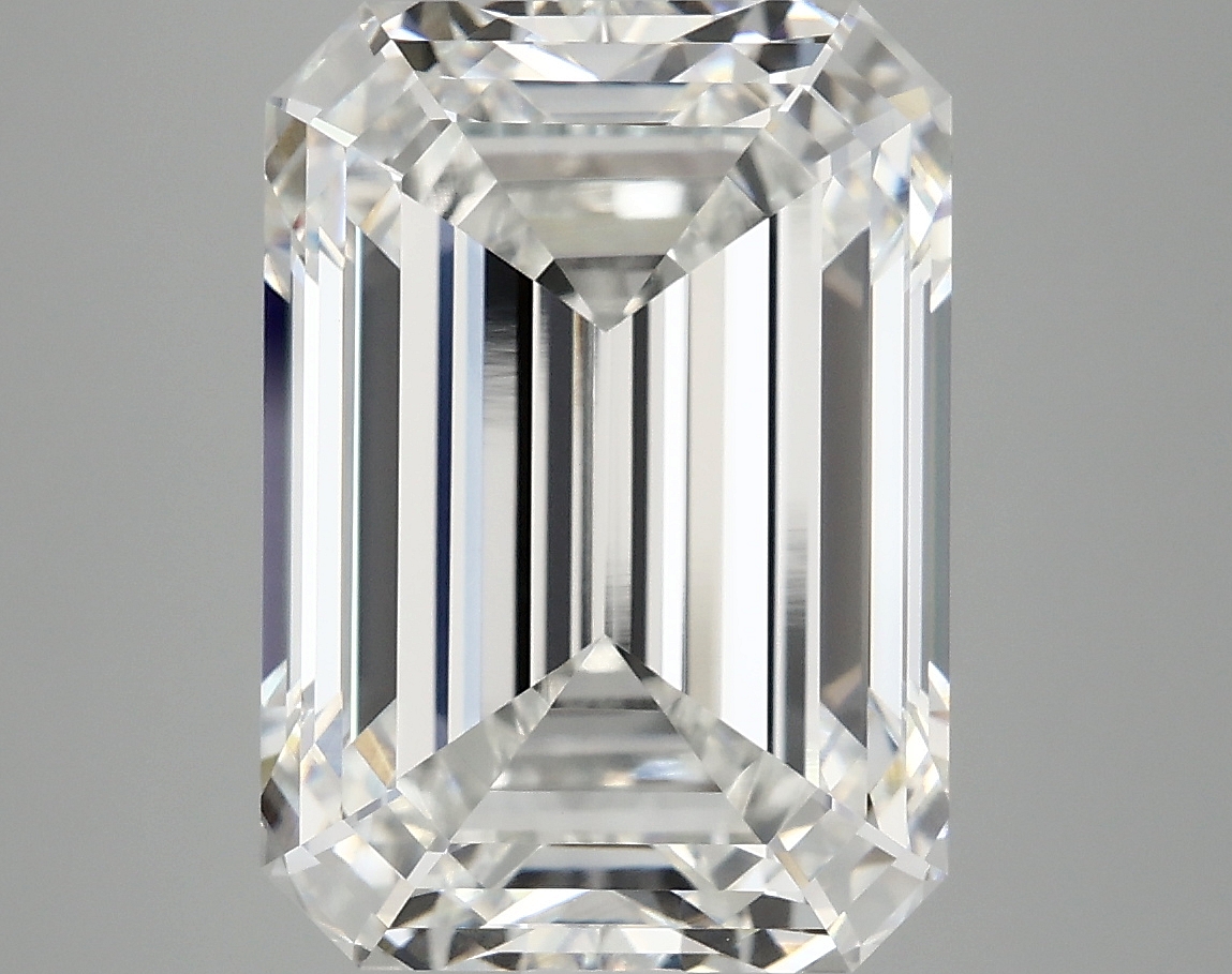 8.42 CT Emerald Diamond