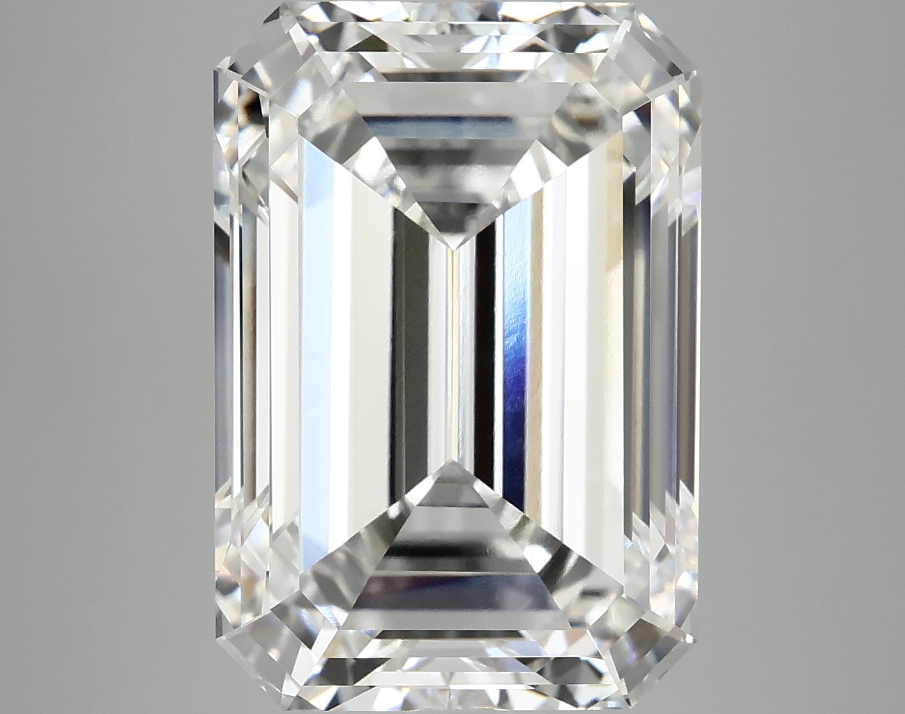 10.20 CT Emerald Diamond