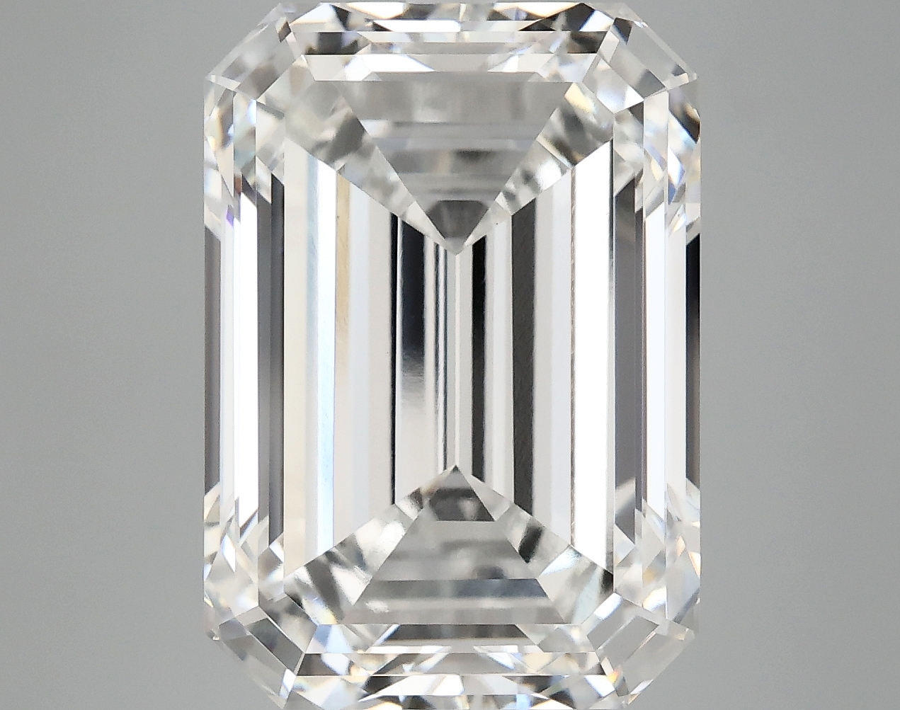 10.20 CT Emerald Diamond