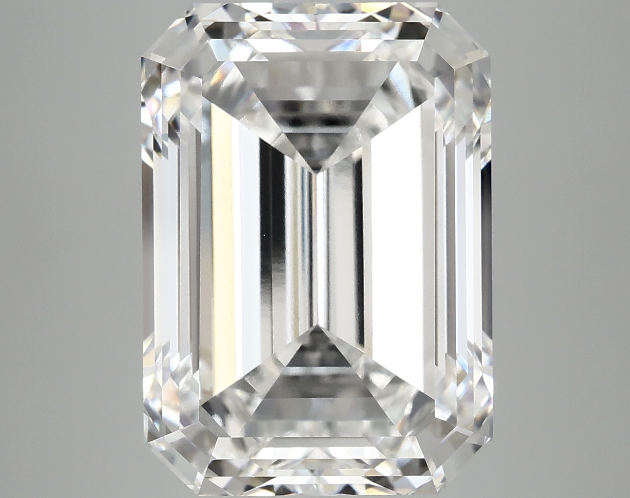 10.01 CT Emerald Diamond