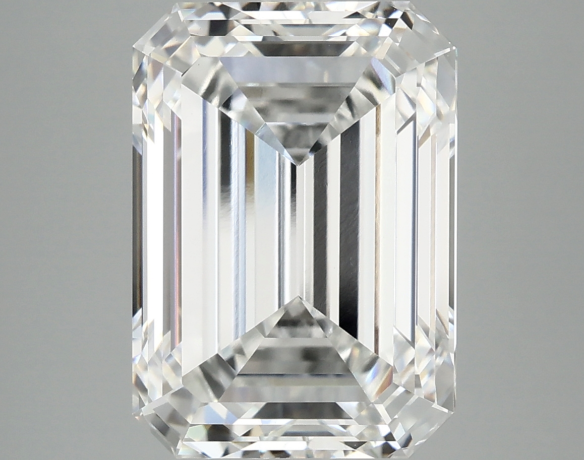 8.40 CT Emerald Diamond