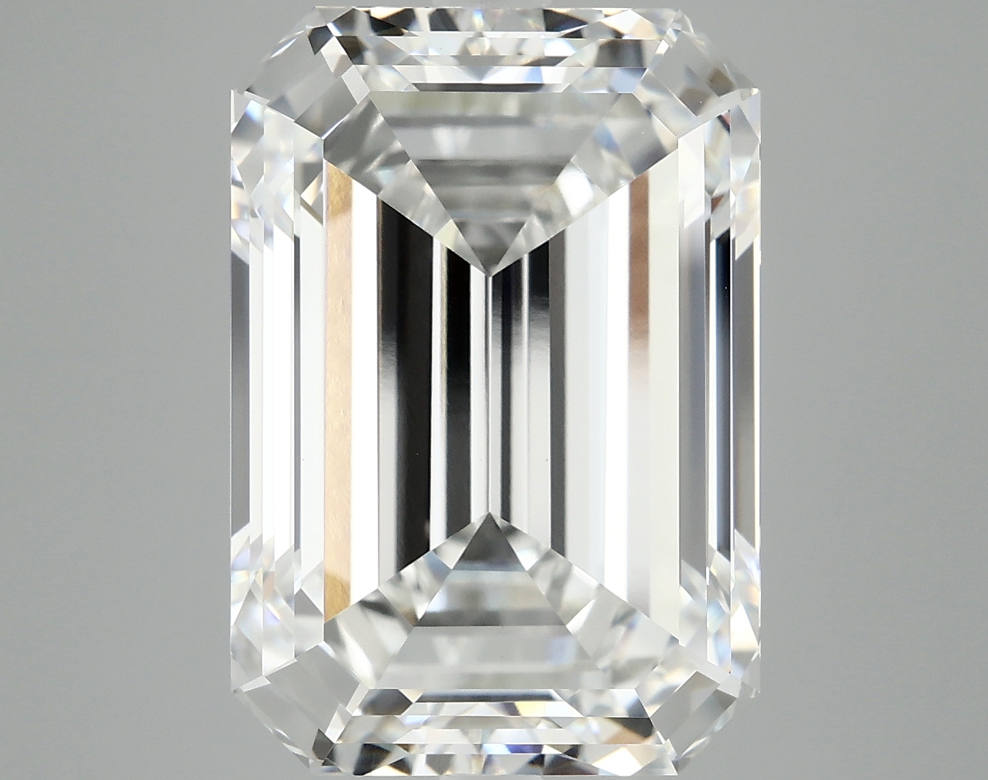 12.07 CT Emerald Diamond