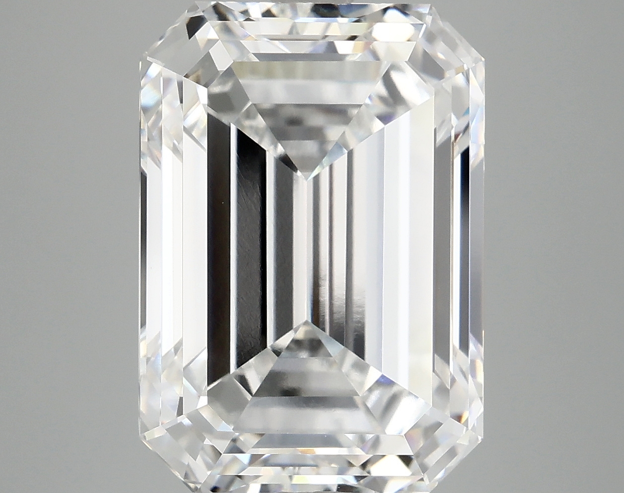 10.59 CT Emerald Diamond