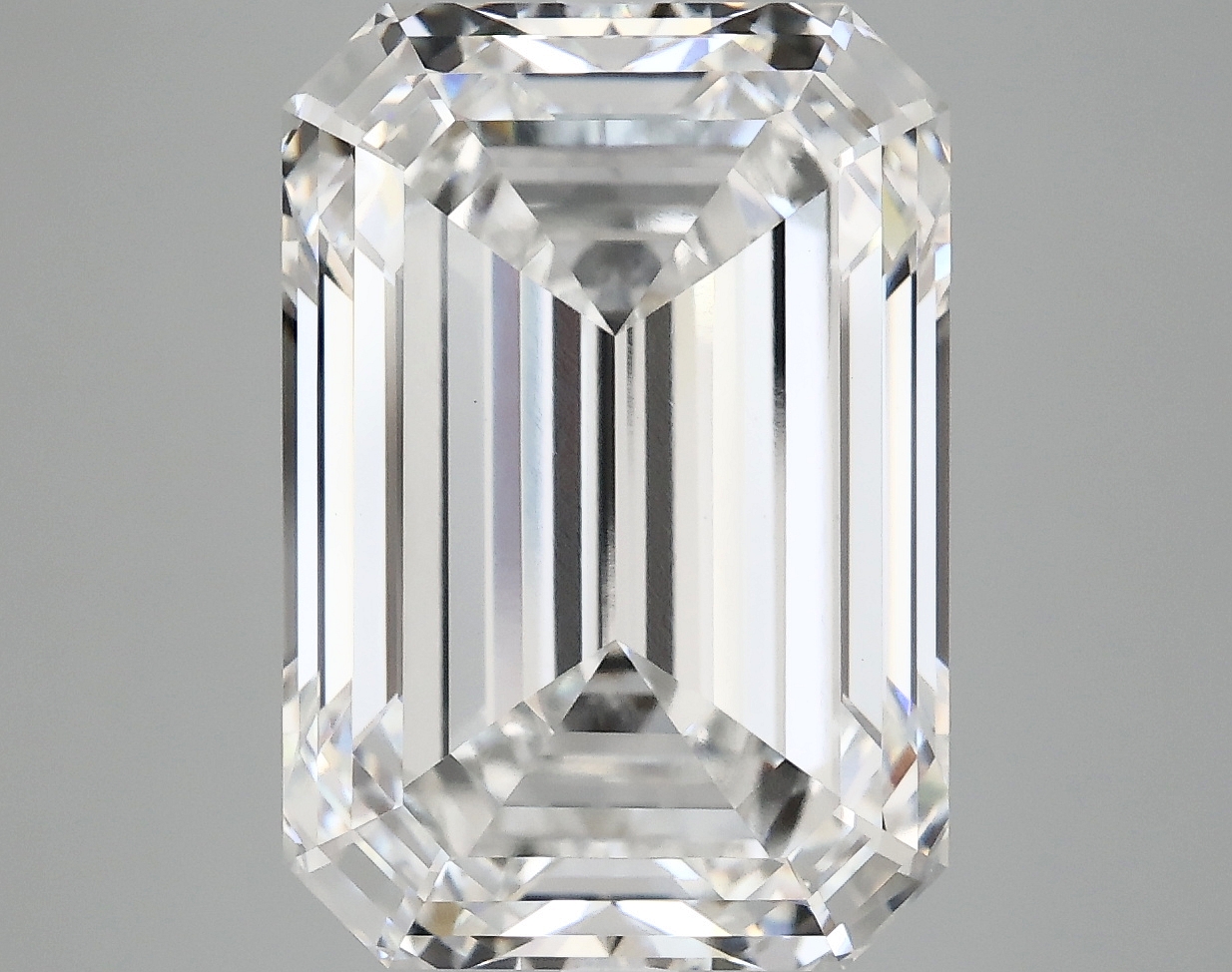 8.68 CT Emerald Diamond