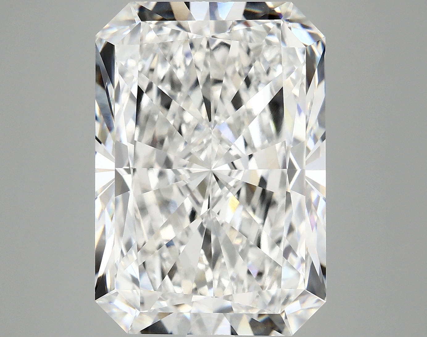 10.17 CT Radiant Diamond