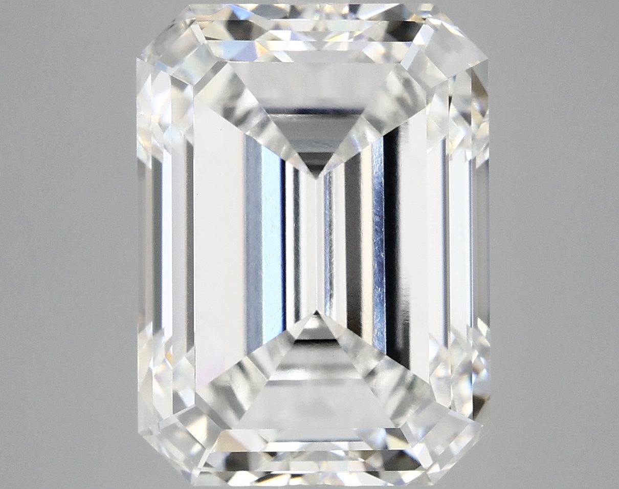 10.06 CT Emerald Diamond