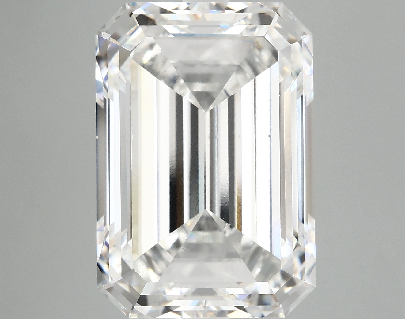 10.44 CT Emerald Diamond