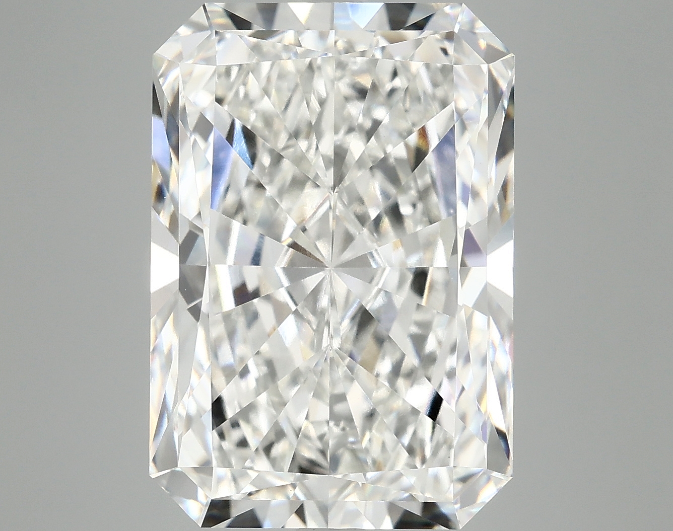 10.51 CT Radiant Diamond
