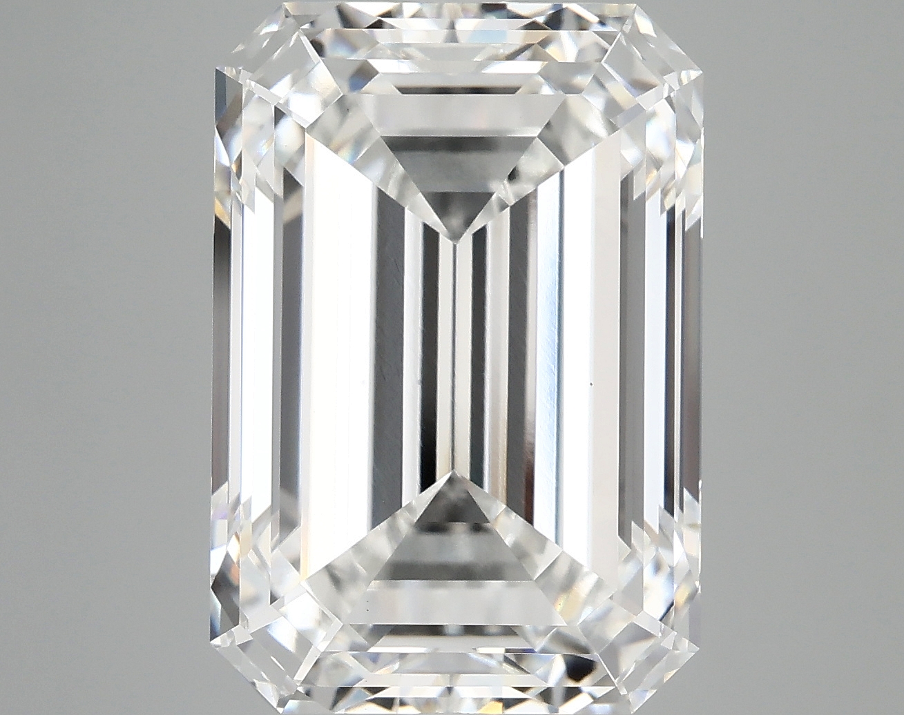 10.68 CT Emerald Diamond