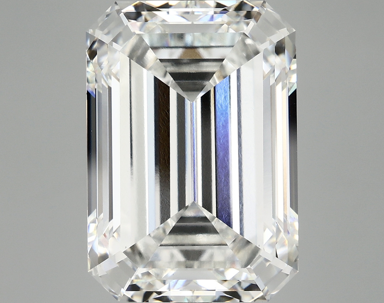 12.52 CT Emerald Diamond