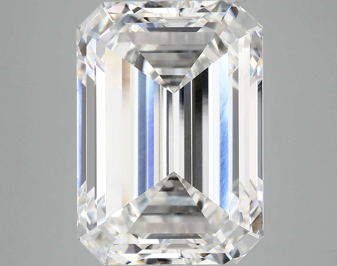 8.66 CT Emerald Diamond