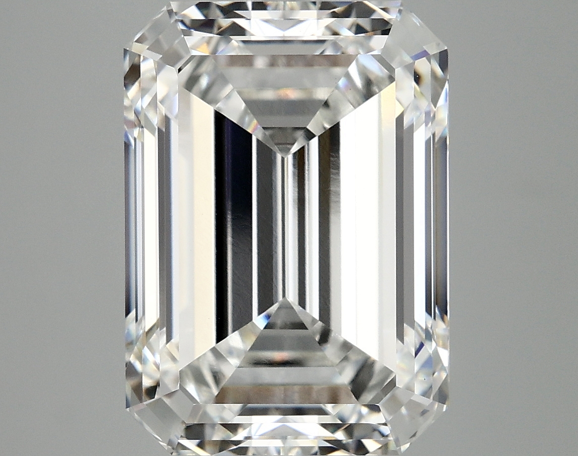 8.37 CT Emerald Diamond