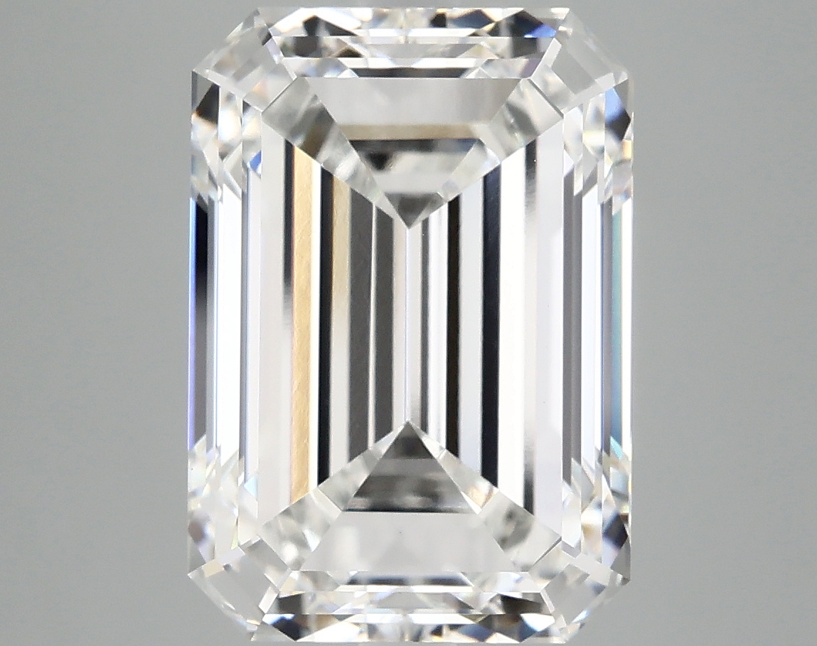 7.60 CT Emerald Diamond