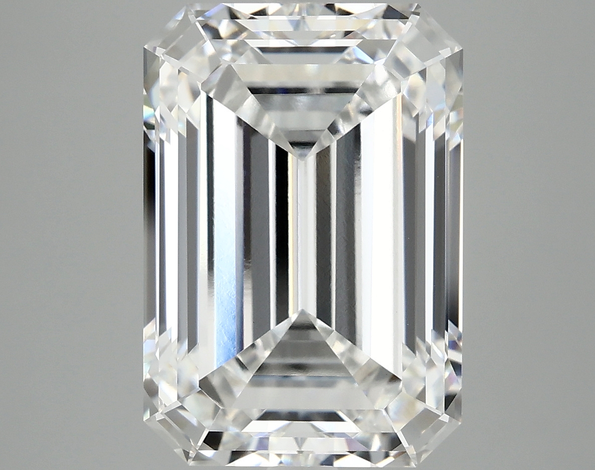8.20 CT Emerald Diamond