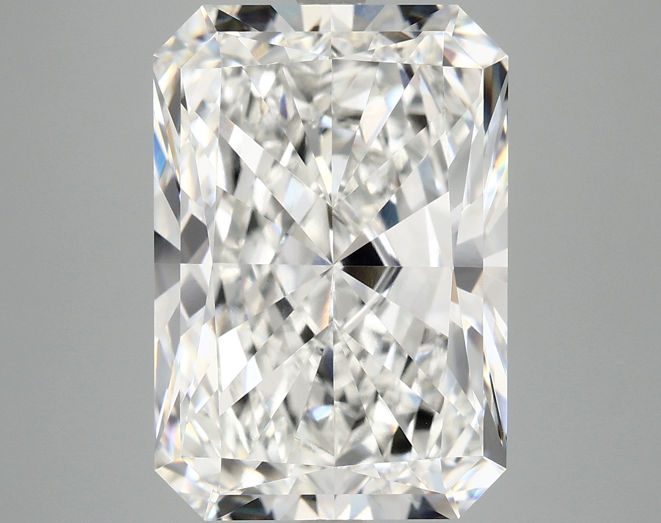 10.05 CT Radiant Diamond