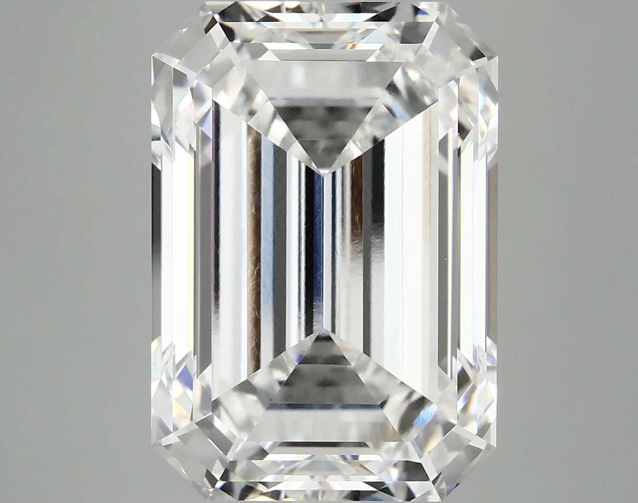 10.54 CT Emerald Diamond