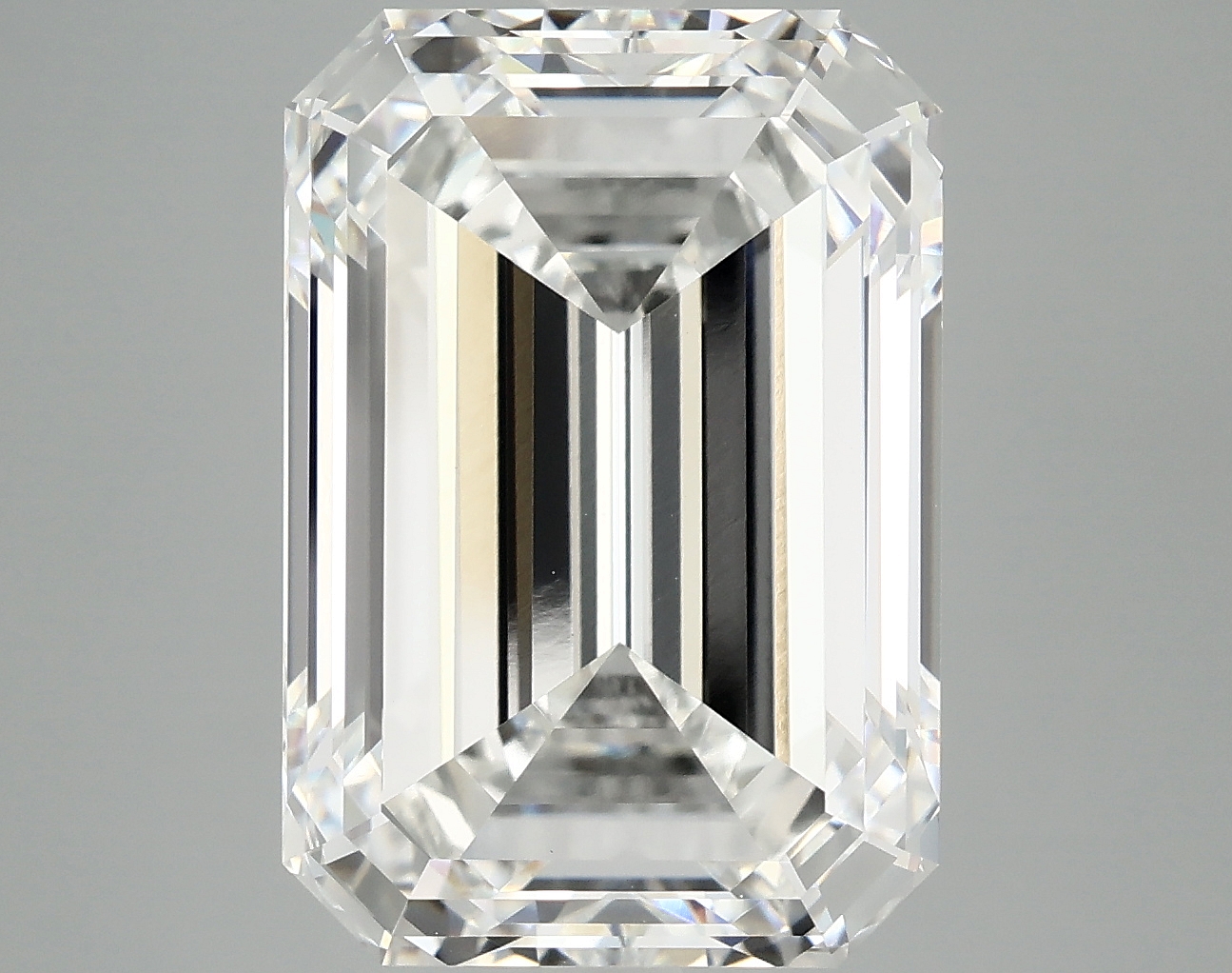 10.09 CT Emerald Diamond