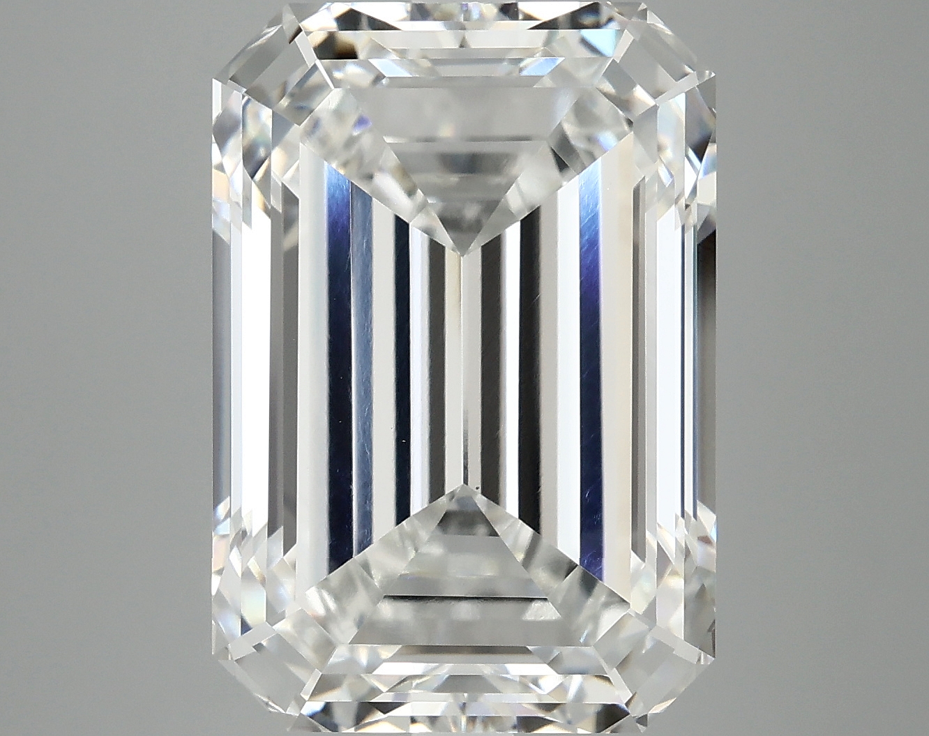 10.43 CT Emerald Diamond