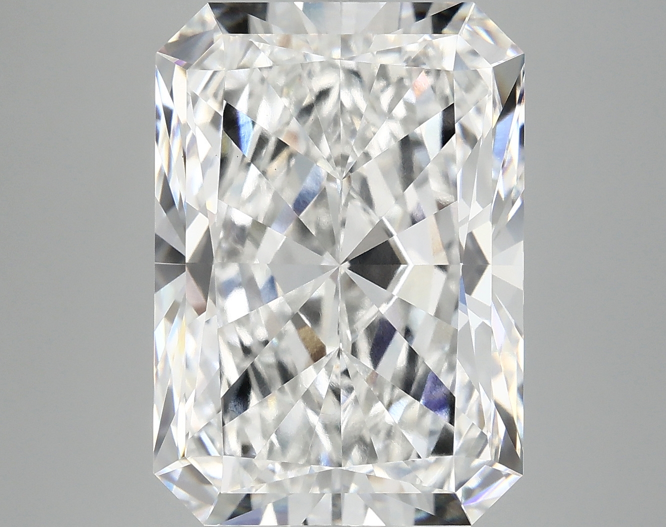 10.45 CT Radiant Diamond