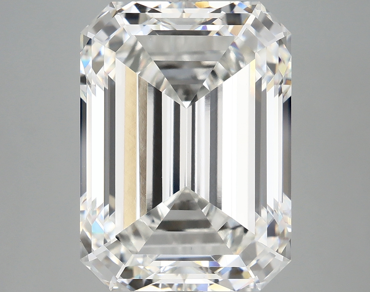 10.39 CT Emerald Diamond