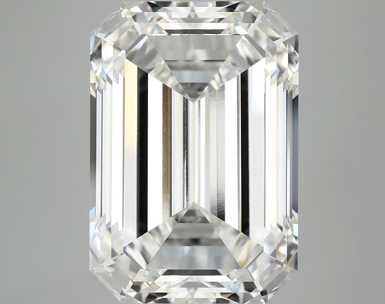 10.28 CT Emerald Diamond