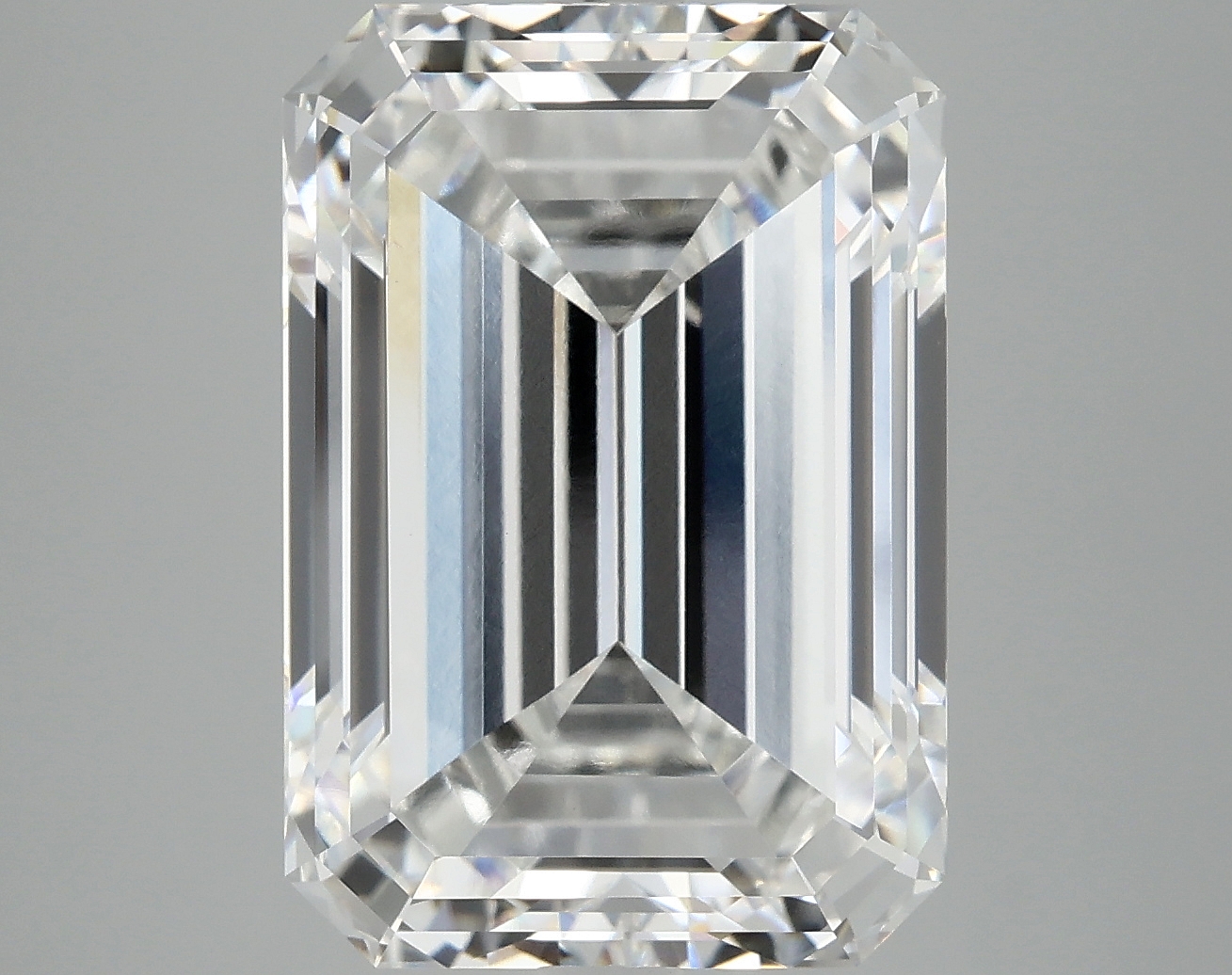 10.33 CT Emerald Diamond