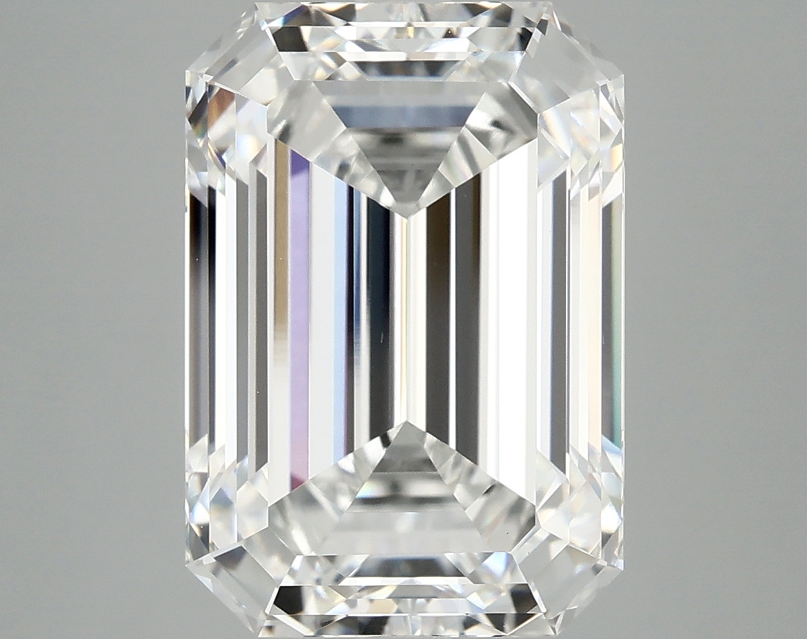 8.07 CT Emerald Diamond