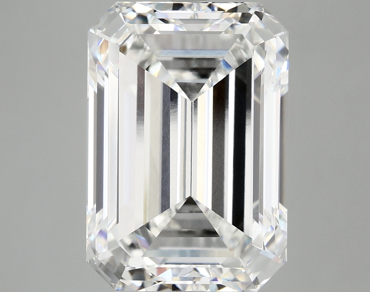 8.51 CT Emerald Diamond