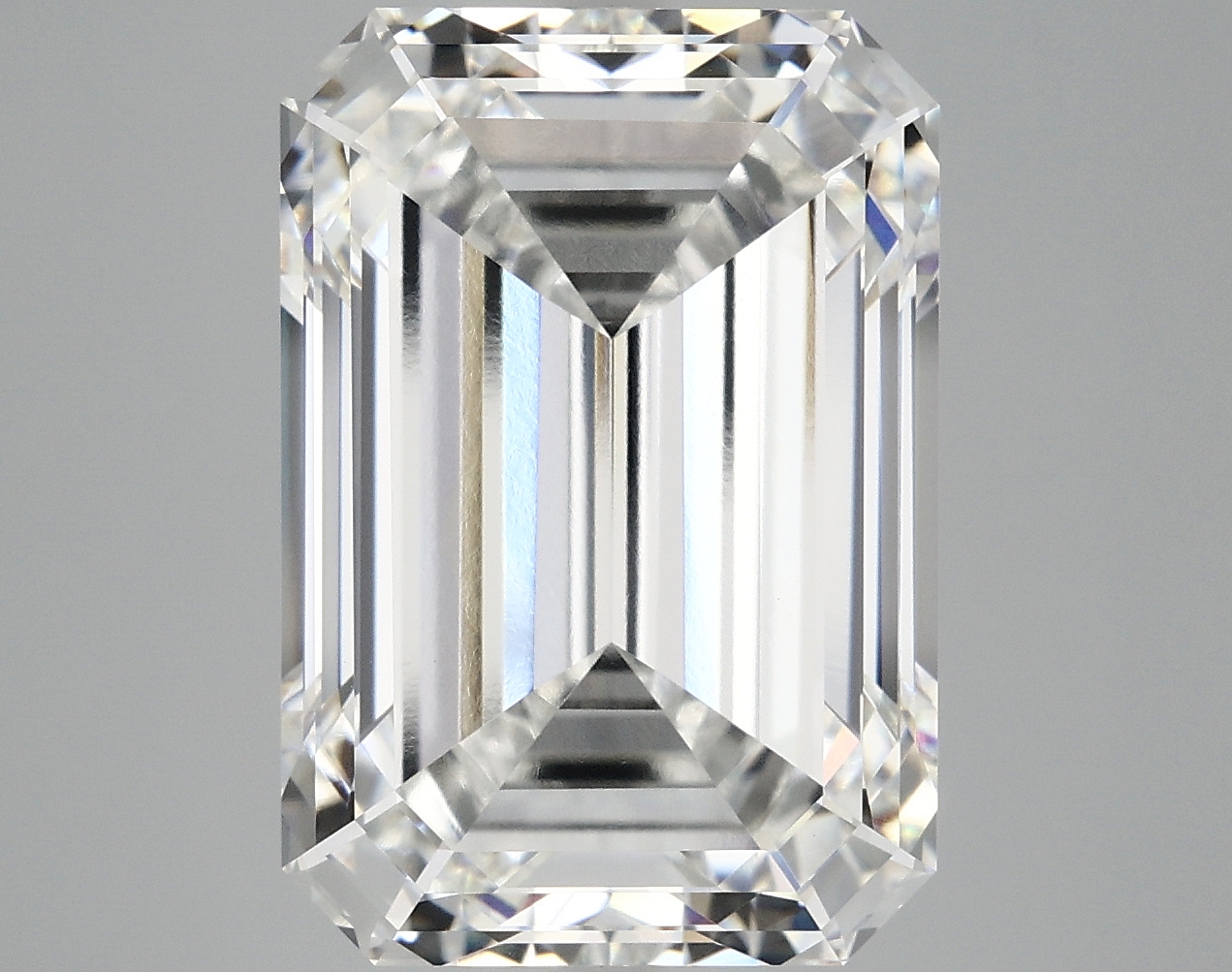 10.33 CT Emerald Diamond