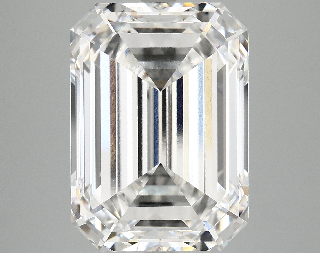 10.51 CT Emerald Diamond