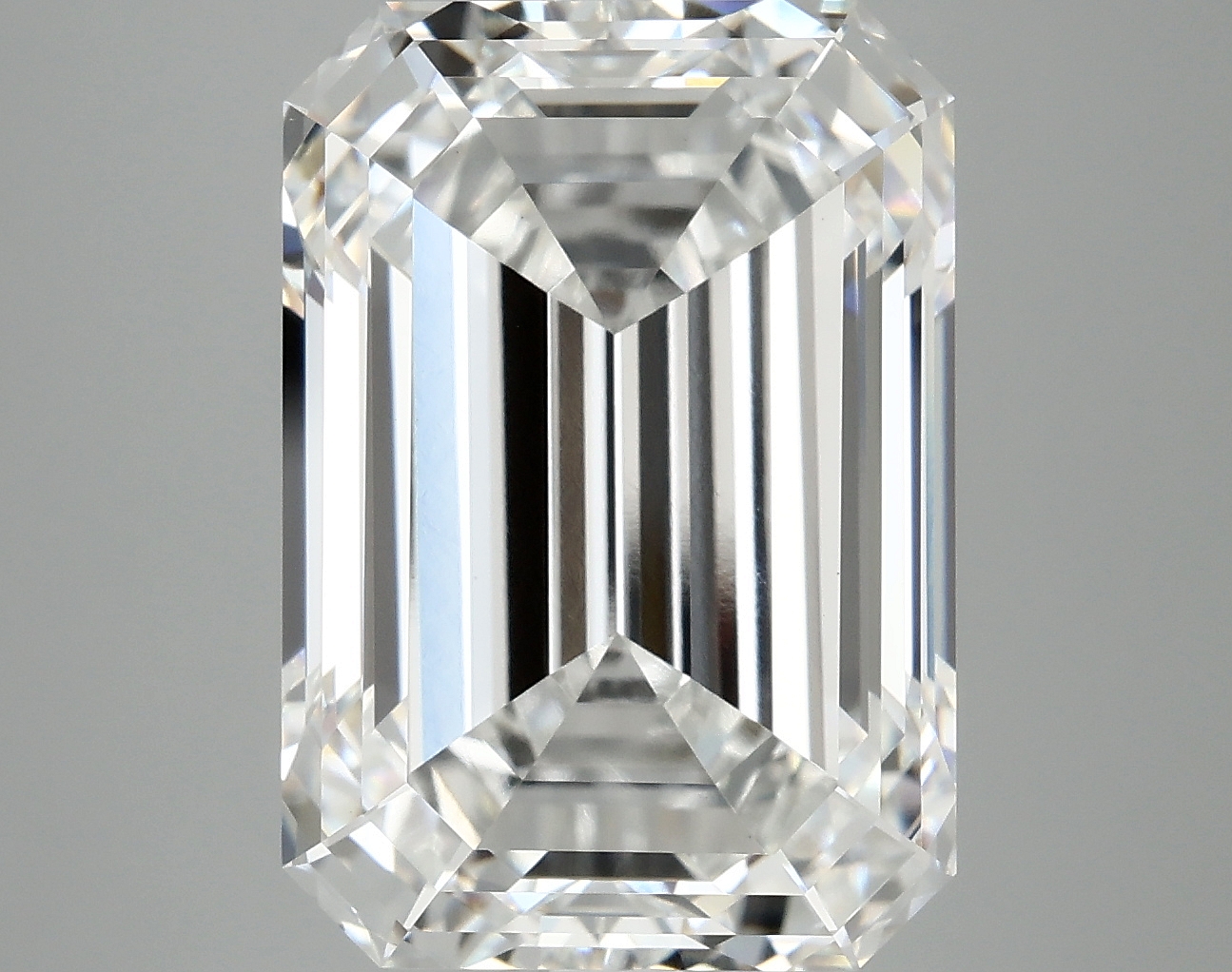 10.17 CT Emerald Diamond