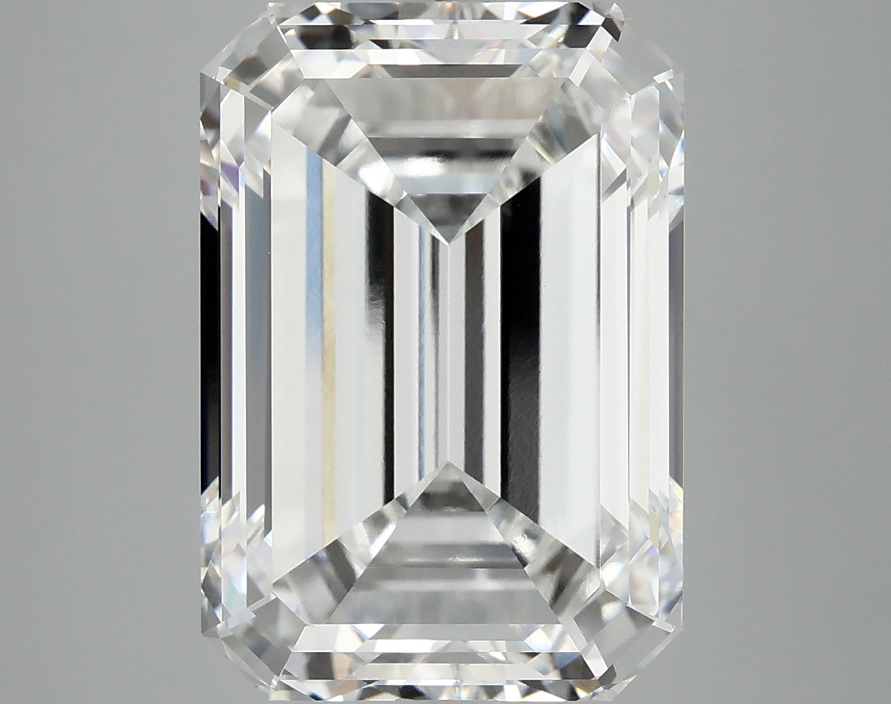 10.39 CT Emerald Diamond