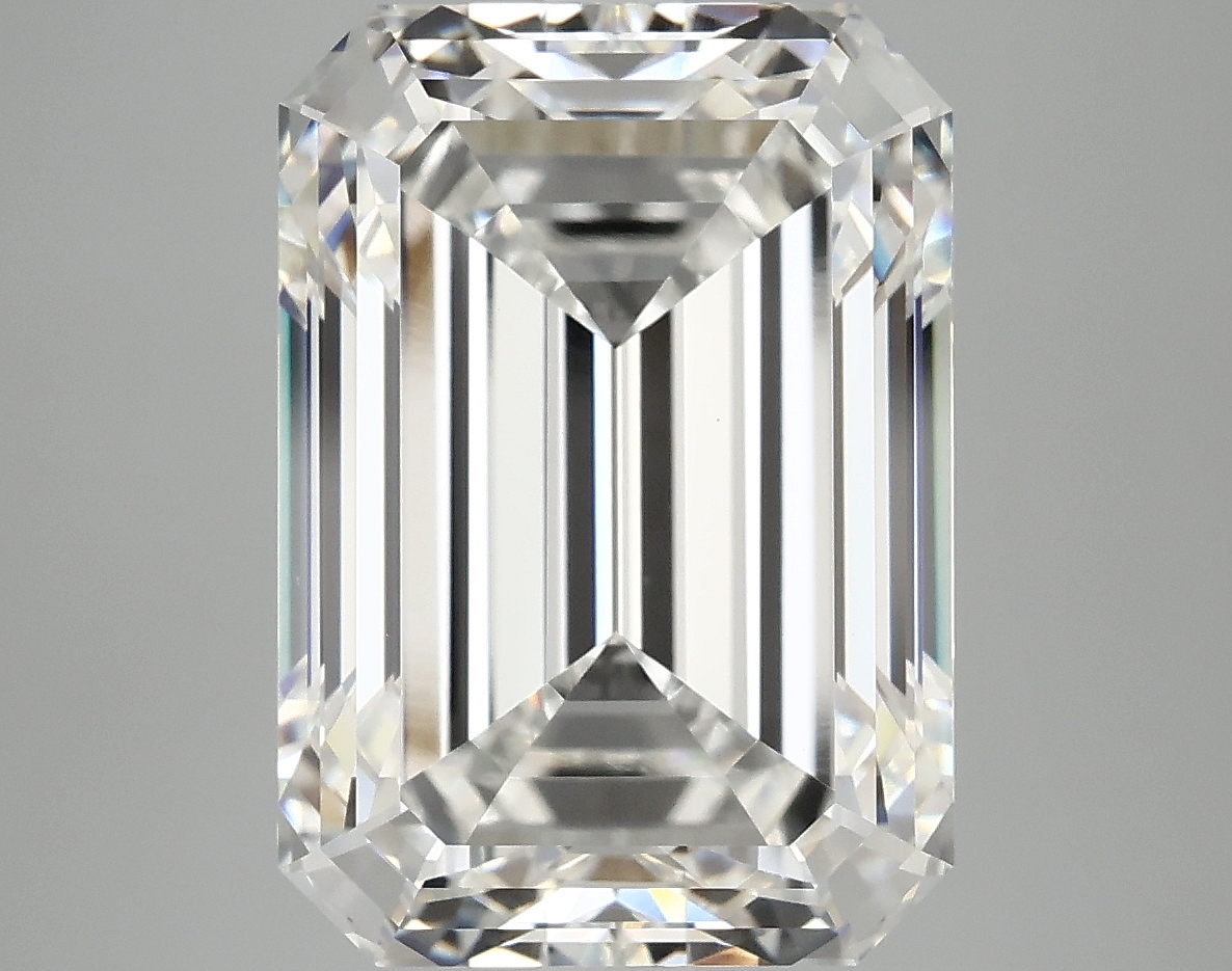 8.41 CT Emerald Diamond