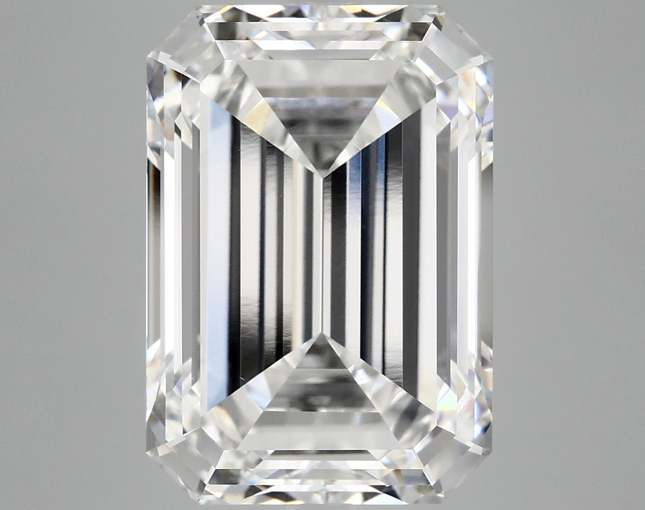 10.07 CT Emerald Diamond