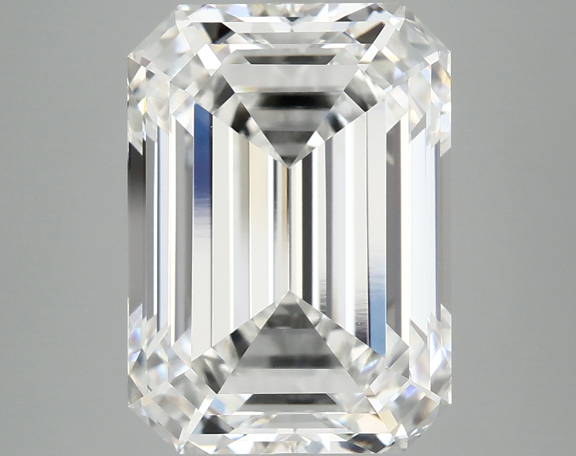 8.18 CT Emerald Diamond