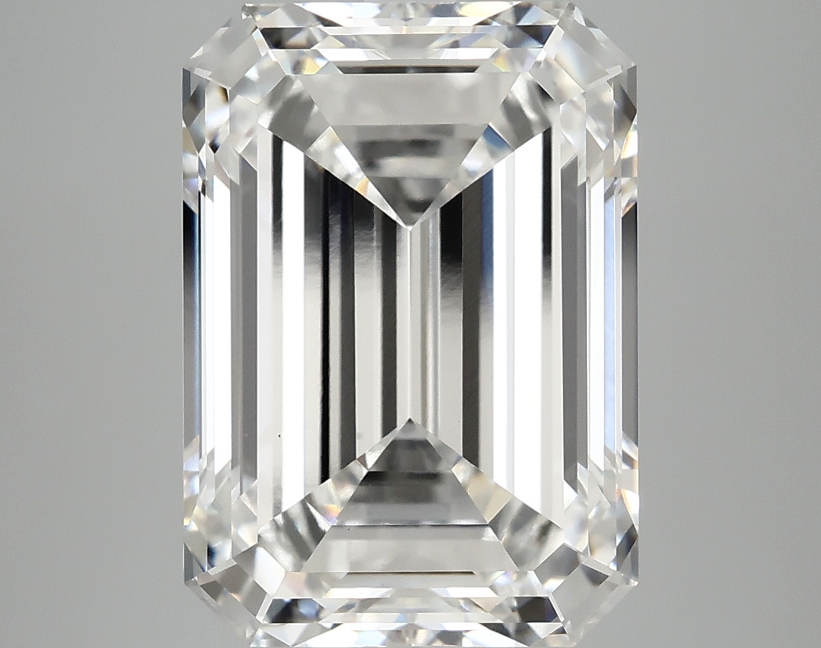 8.32 CT Emerald Diamond