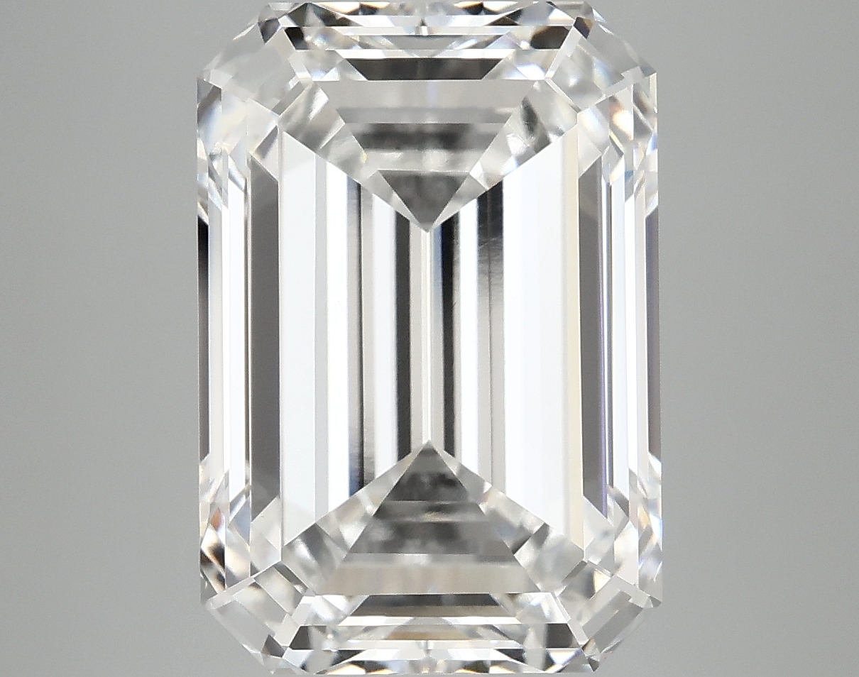 8.28 CT Emerald Diamond