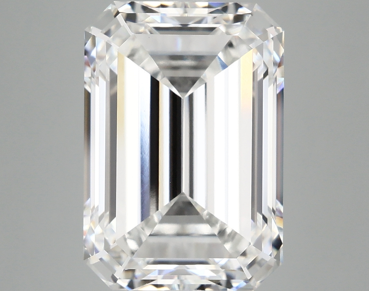 8.87 CT Emerald Diamond