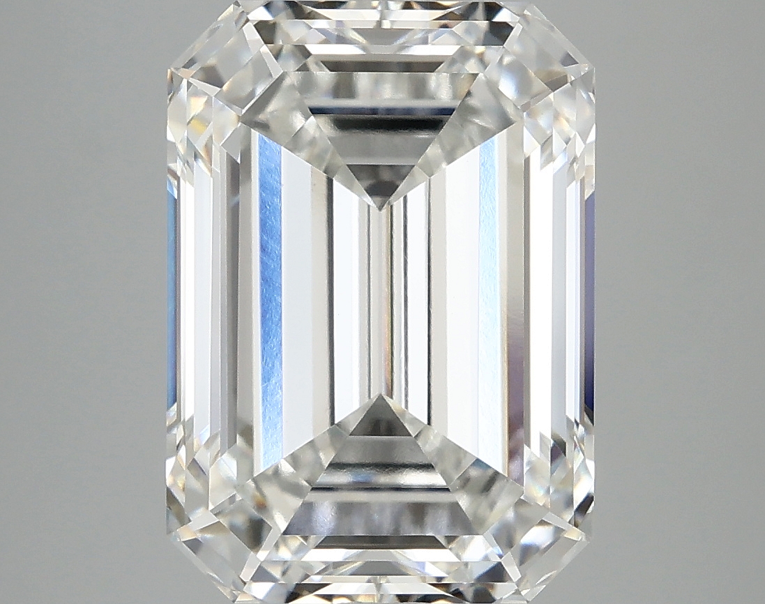 7.12 CT Emerald Diamond