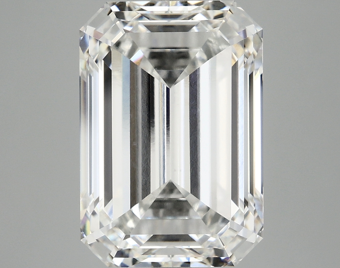 8.20 CT Emerald Diamond