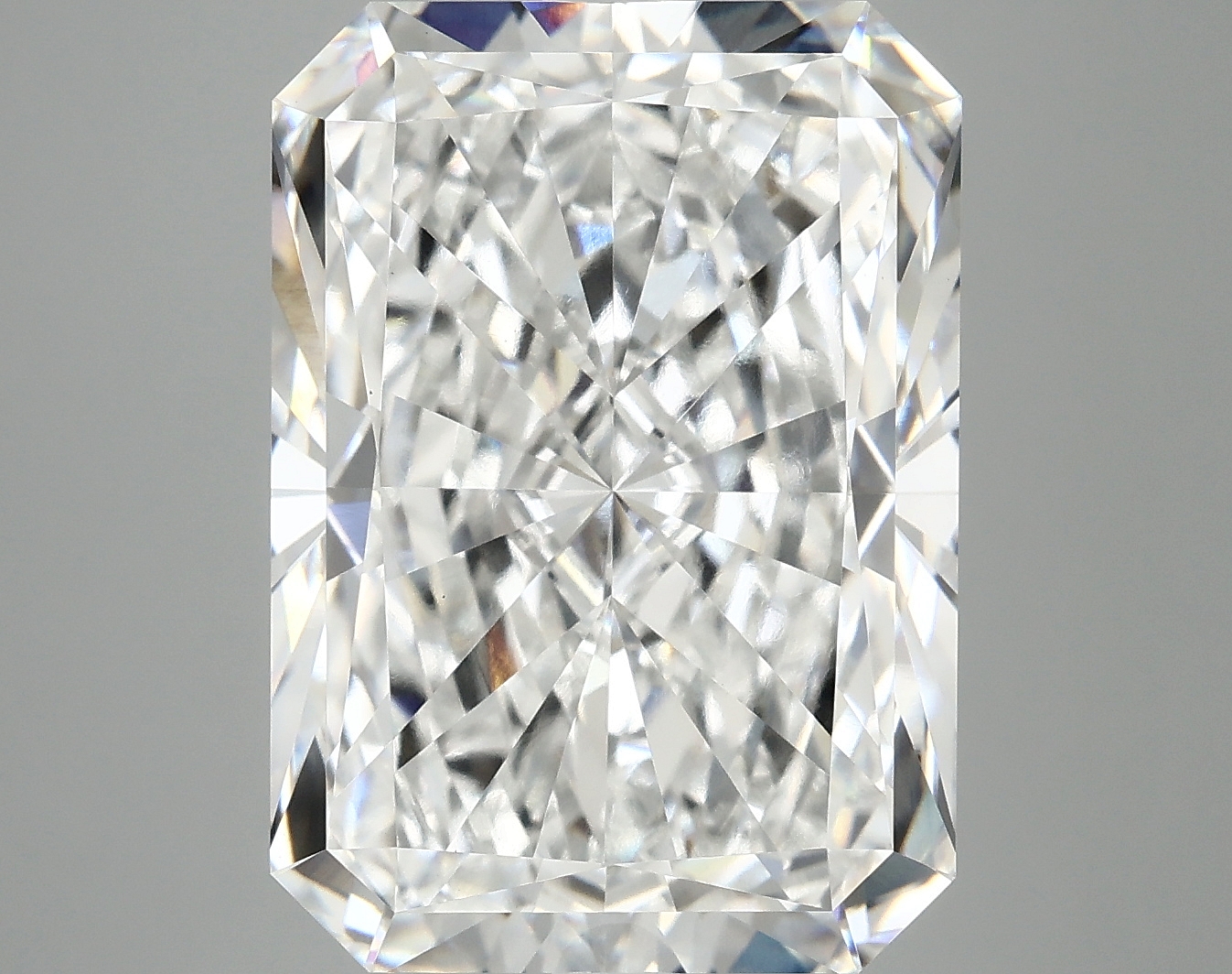 10.22 CT Radiant Diamond