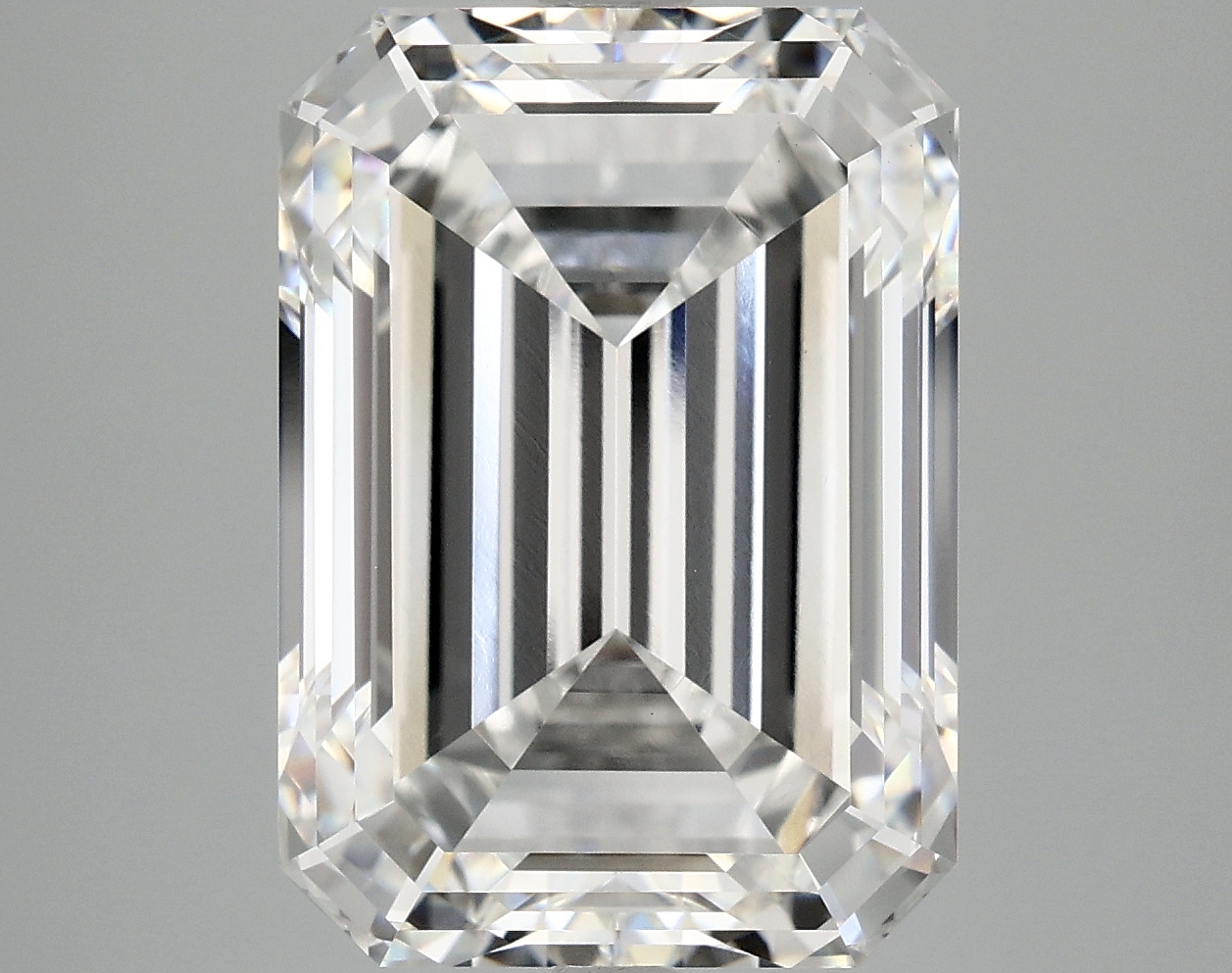 10.43 CT Emerald Diamond