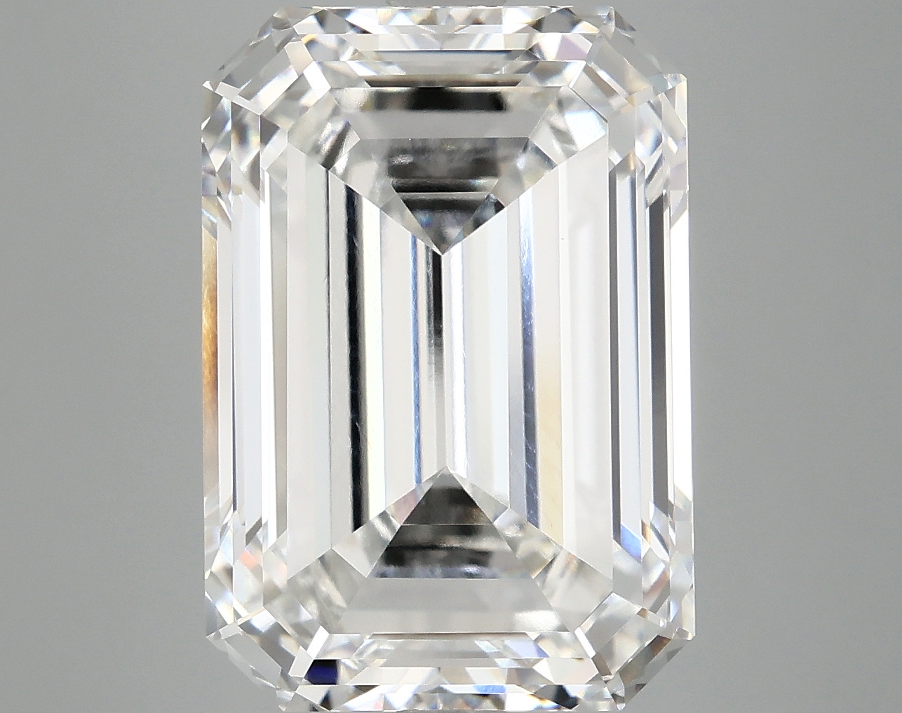 10.10 CT Emerald Diamond