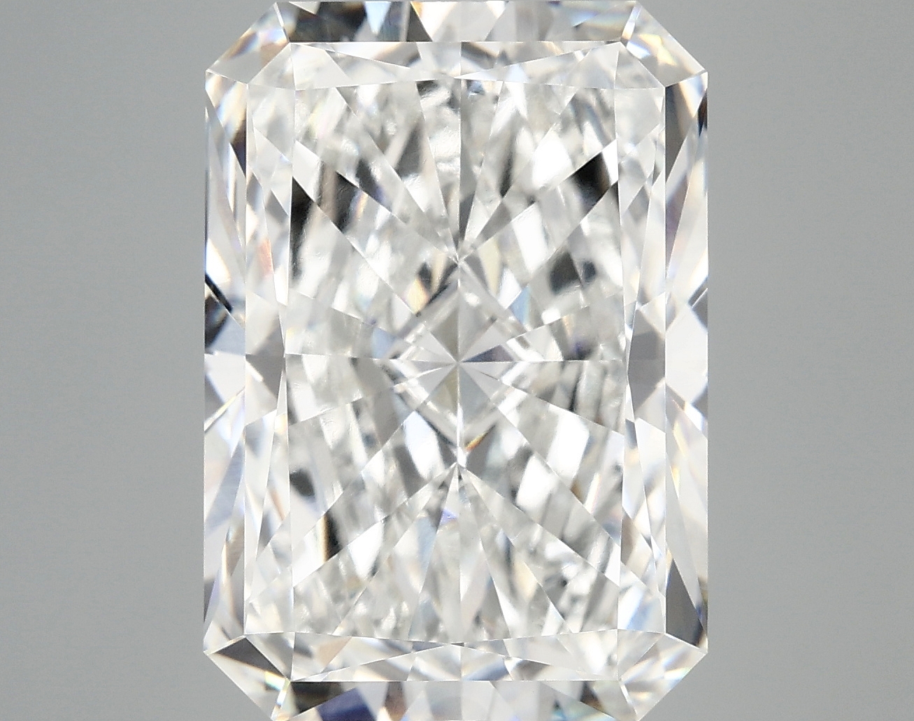 10.18 CT Radiant Diamond