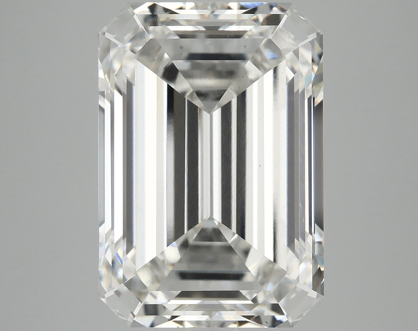 8.20 CT Emerald Diamond