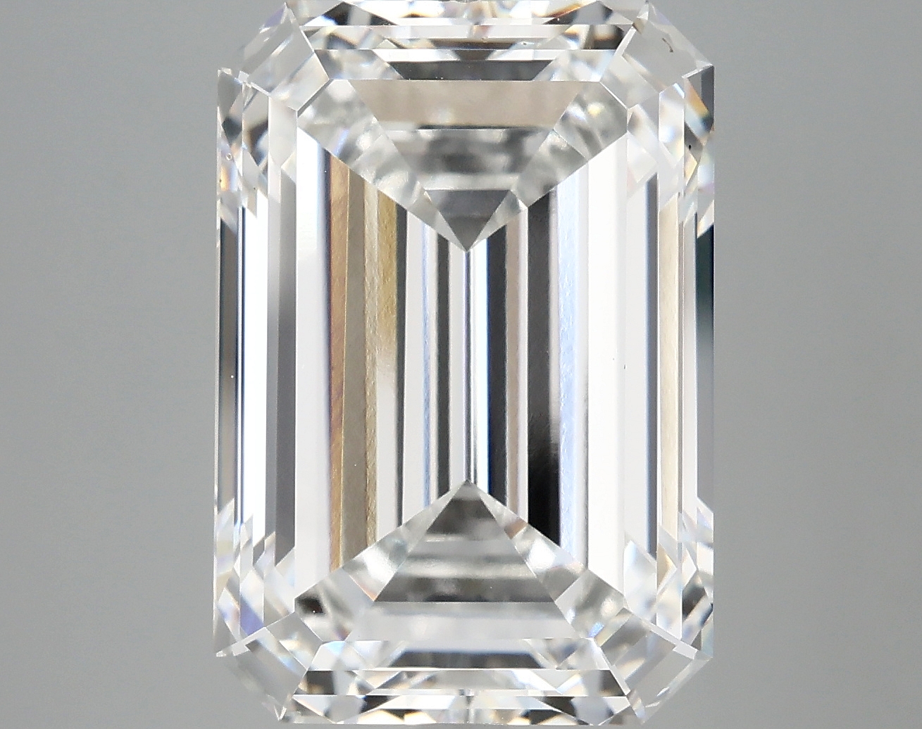 10.83 CT Emerald Diamond