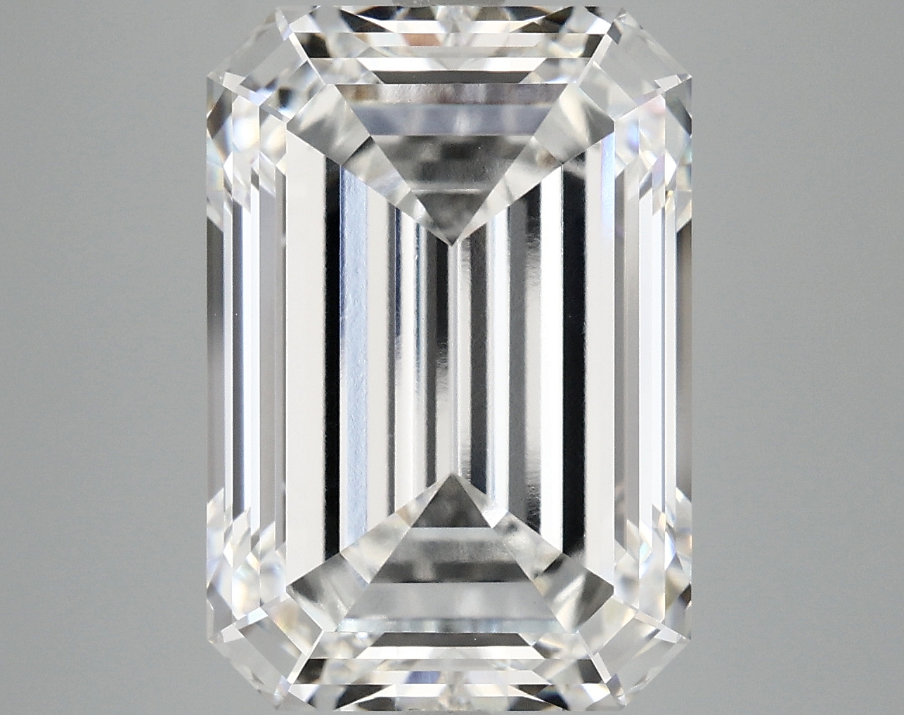 10.07 CT Emerald Diamond